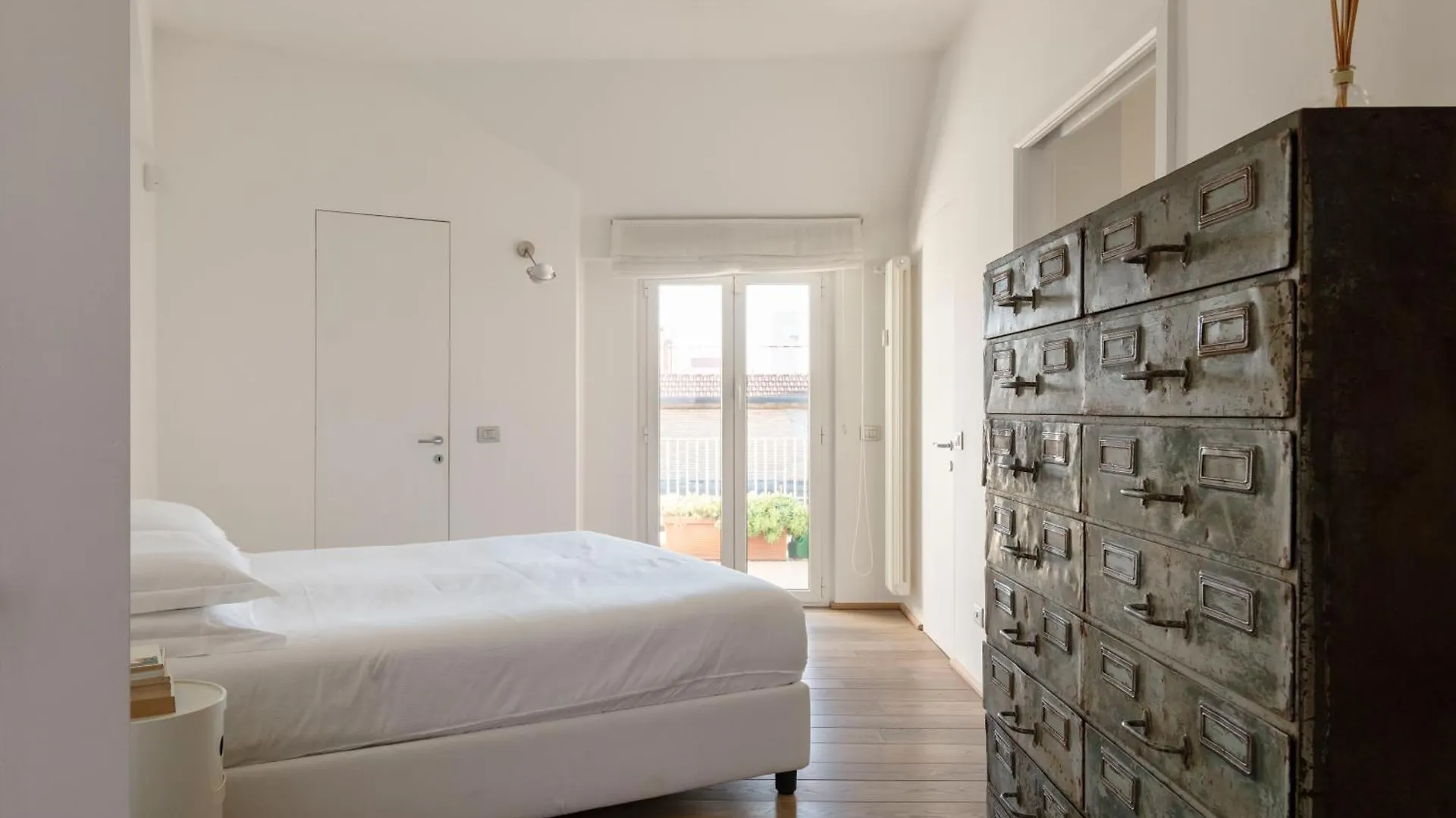Milano City Design Apartment, Modern And Stylish 0*,