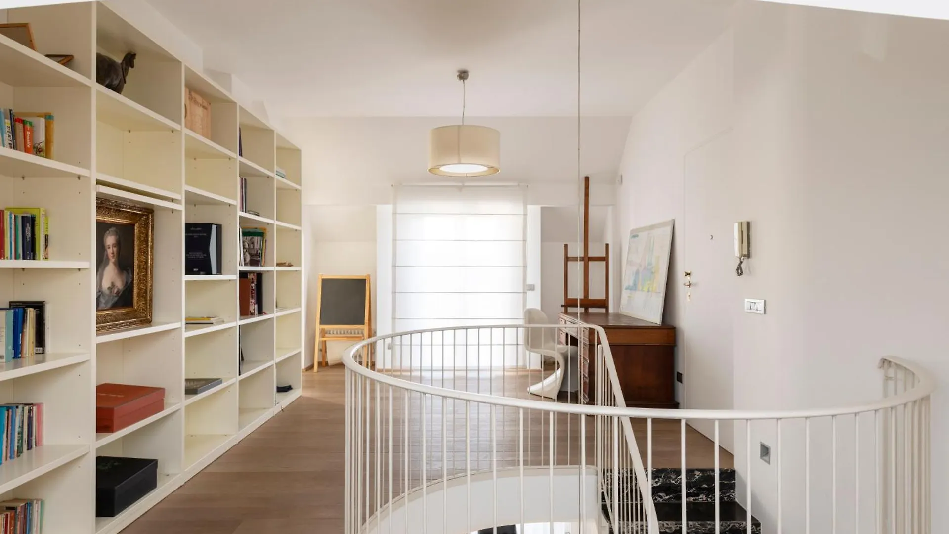 Milano City Design Apartment, Modern And Stylish 0*,