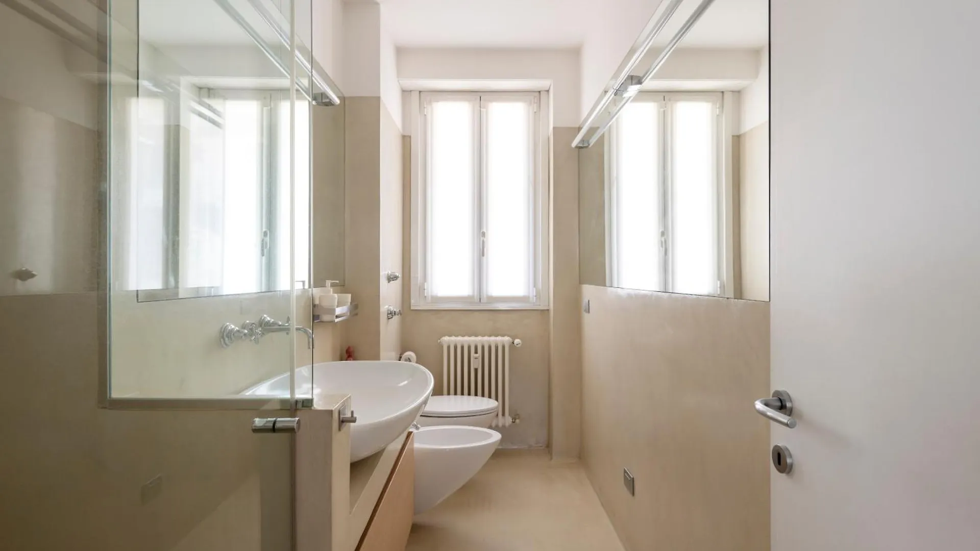 Lägenhet Milano City Design Apartment, Modern And Stylish