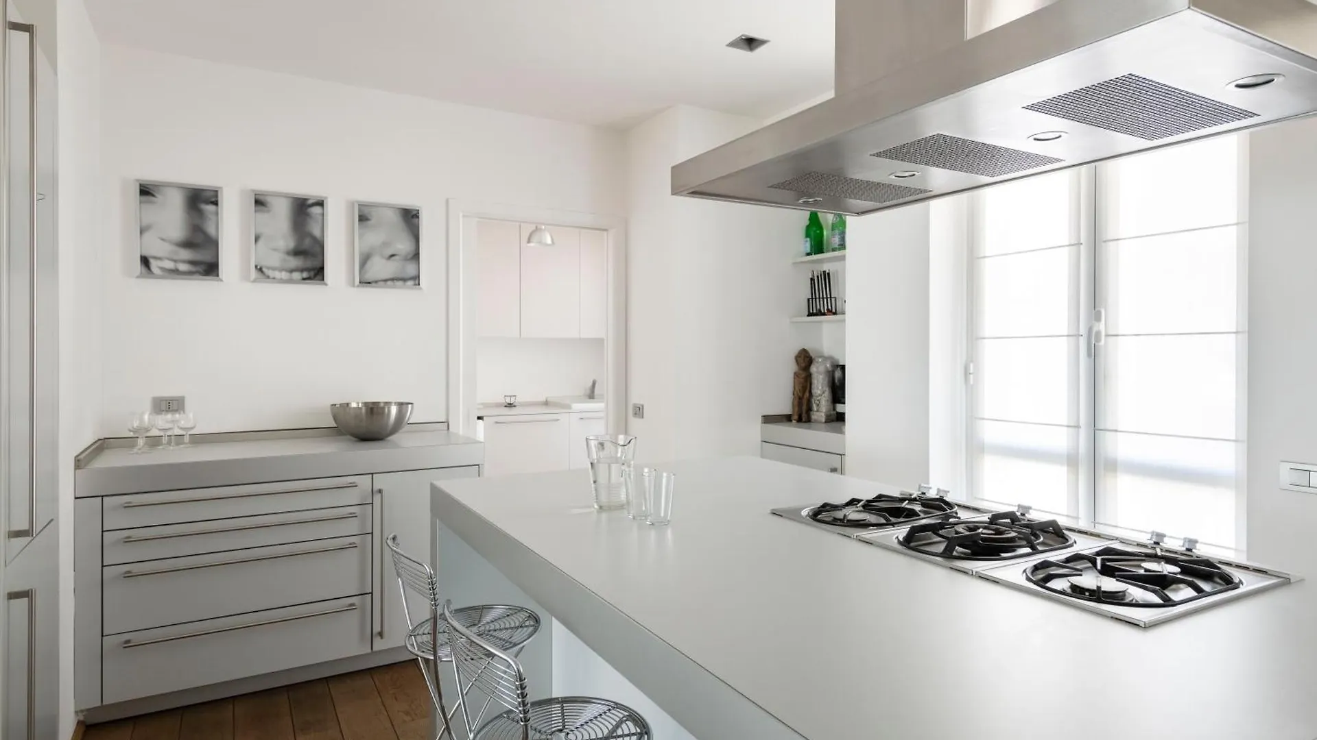 Milano City Design Apartment, Modern And Stylish